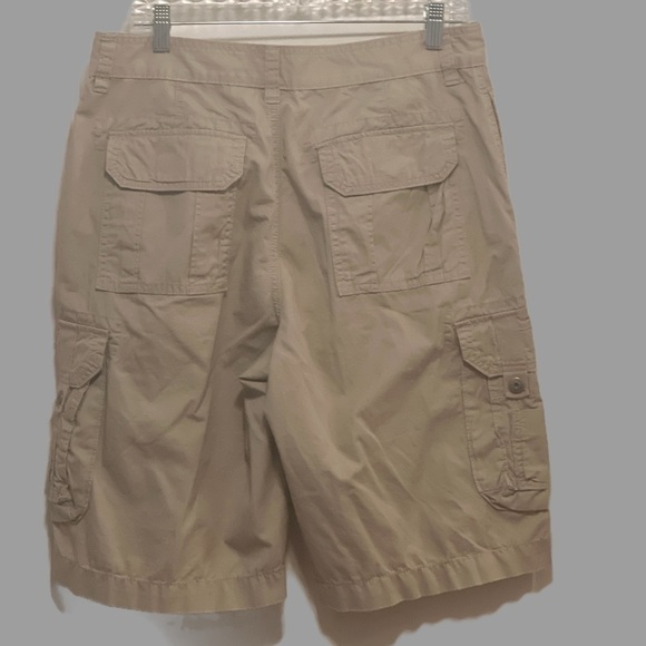 UNION BAY khaki tan cargo shorts men’s waist size 32 - Picture 7 of 7